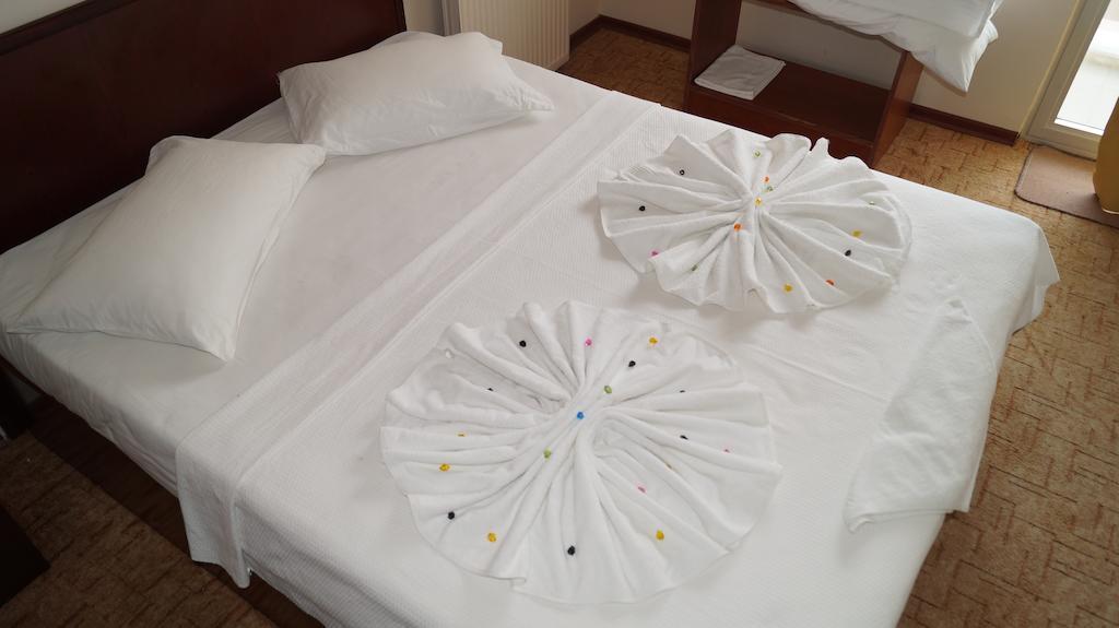 Ekin Hotel Kusadası Extérieur photo