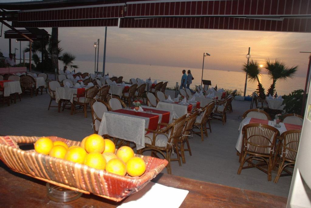 Ekin Hotel Kusadası Restaurant photo