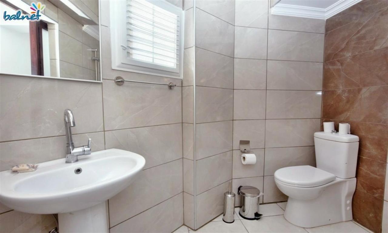 Ekin Hotel Kusadası Extérieur photo